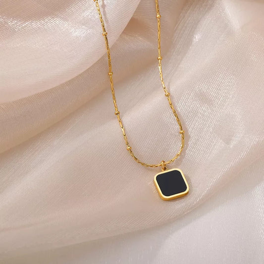 Eterna Charm
