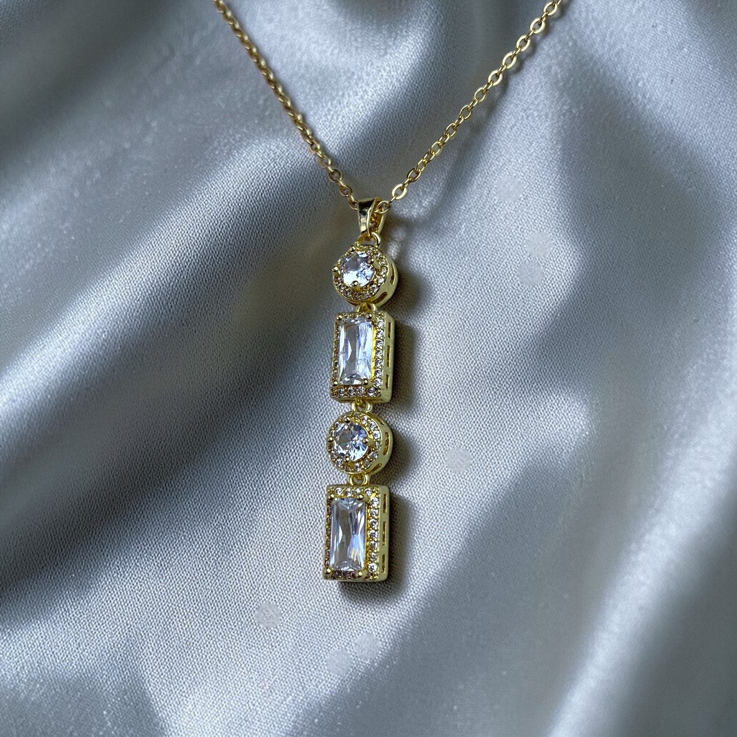 Royal Aura