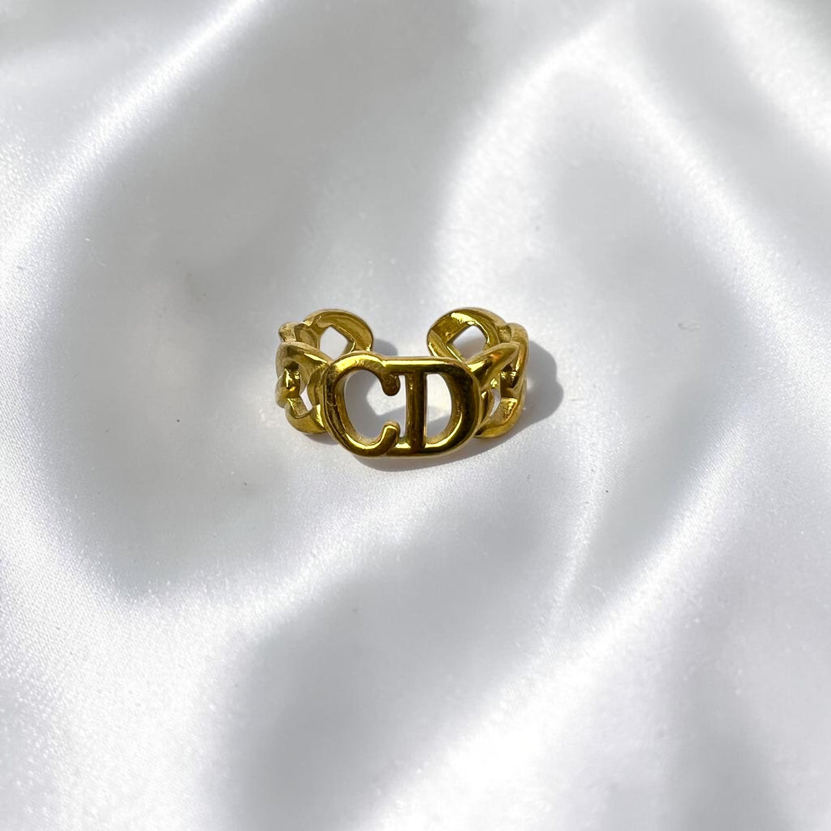 Sorelle Ring