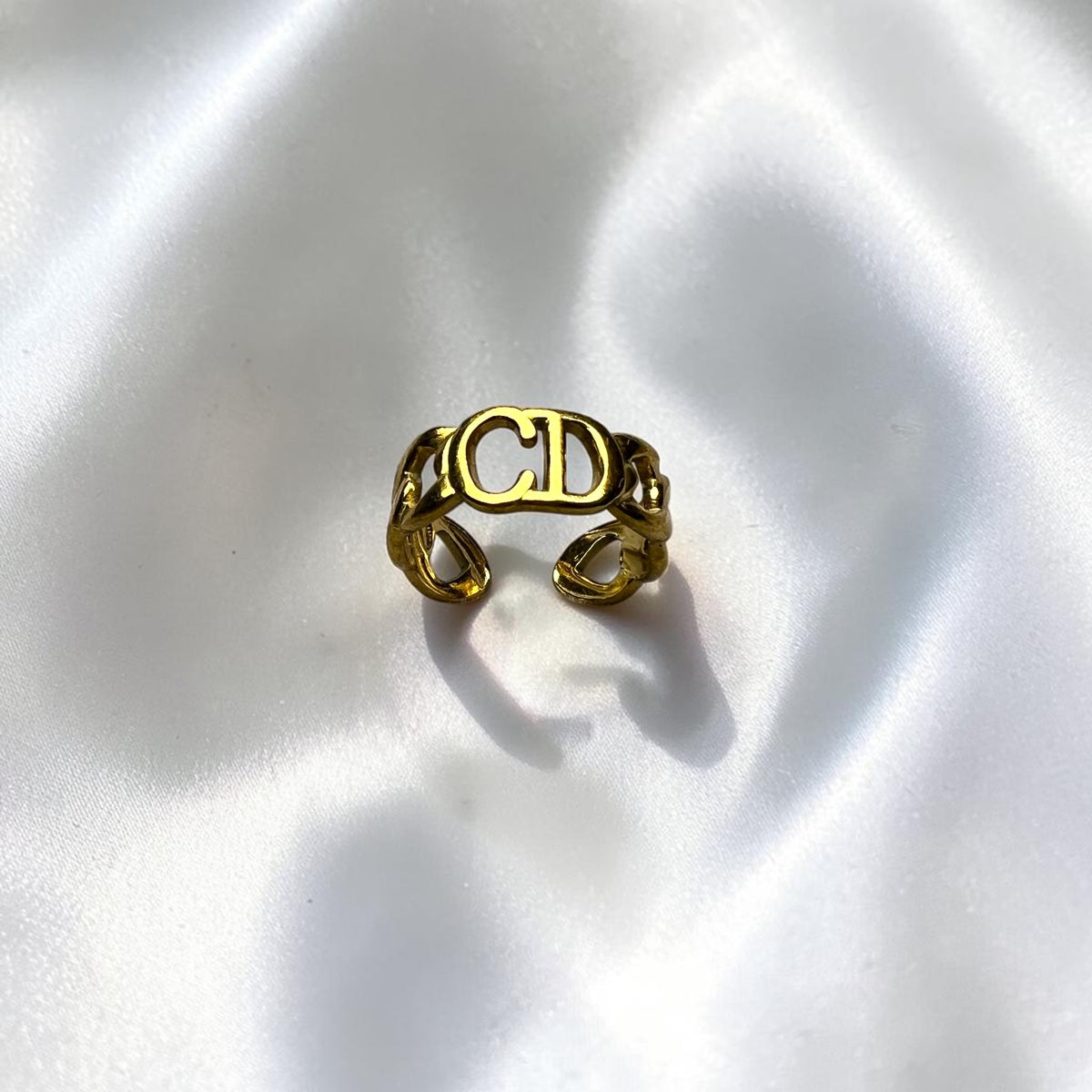 Sorelle Ring