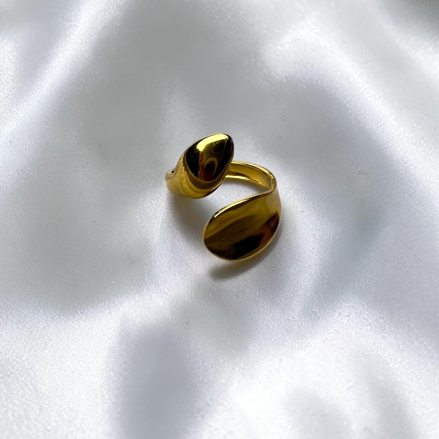 Amara Ring