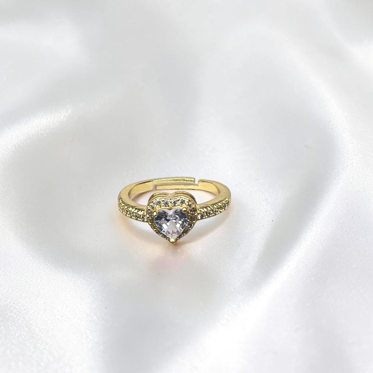 Crystal lune Ring
