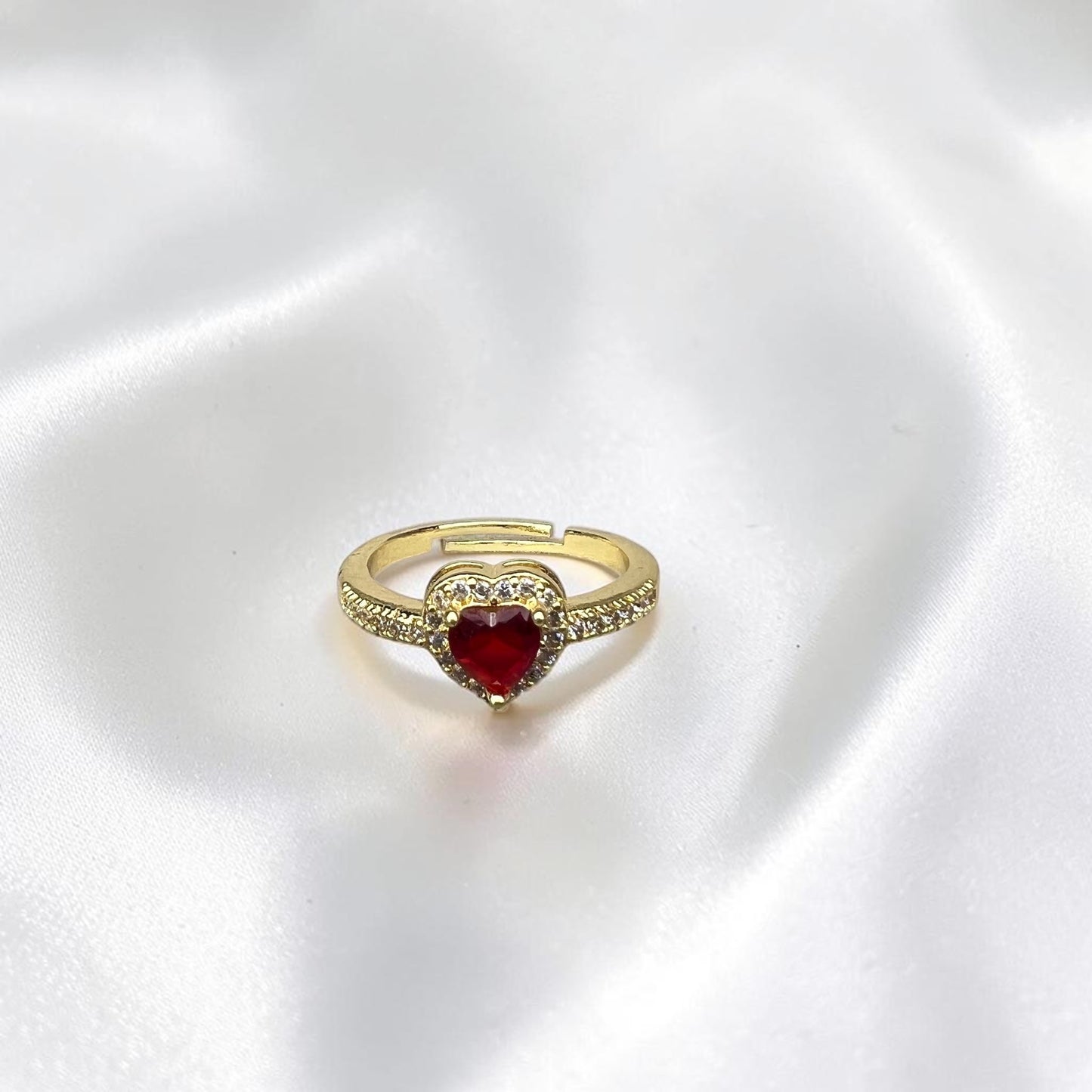 Red lune Ring