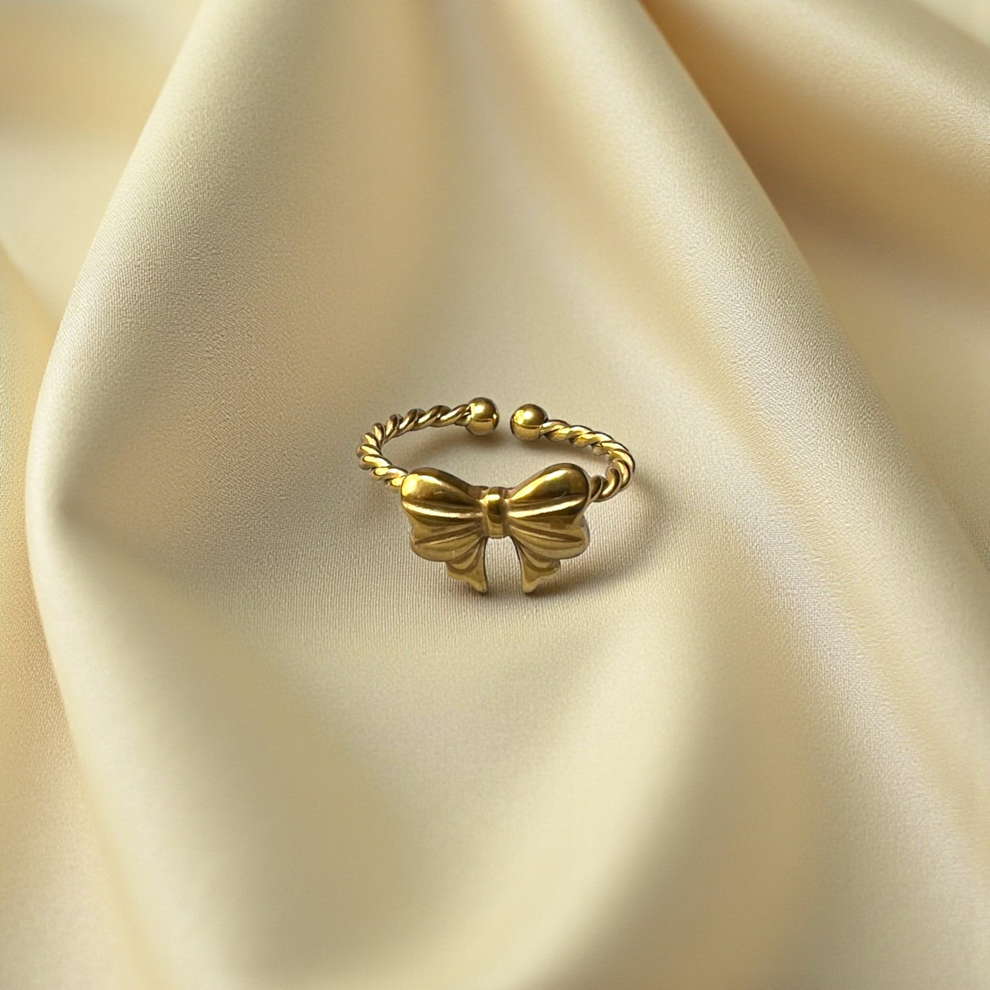 Selene Ring