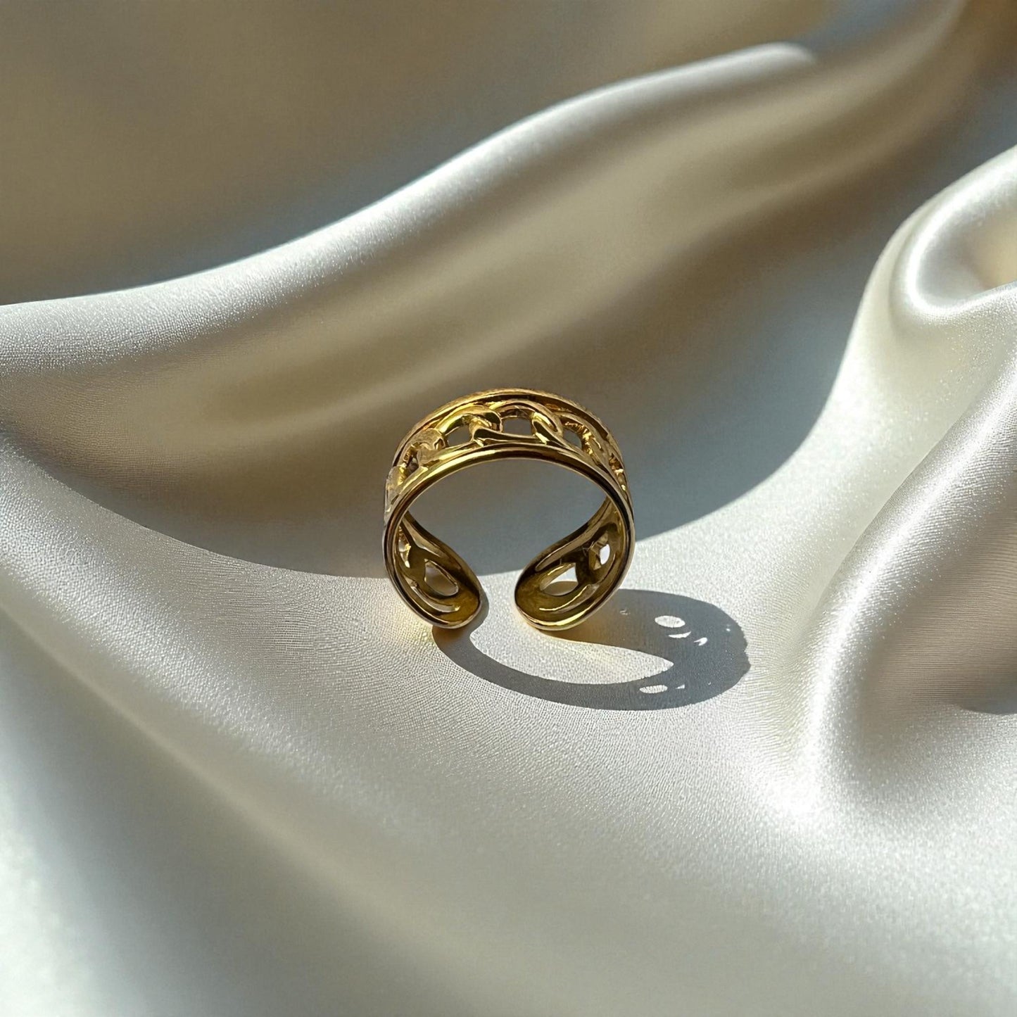 Caelia Ring
